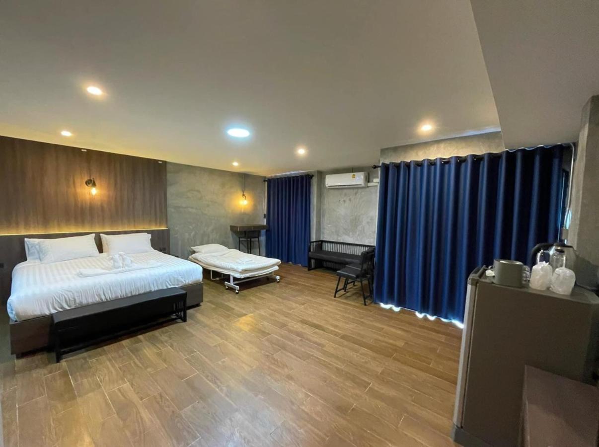 Rabbit Hotel Phimai Exterior photo