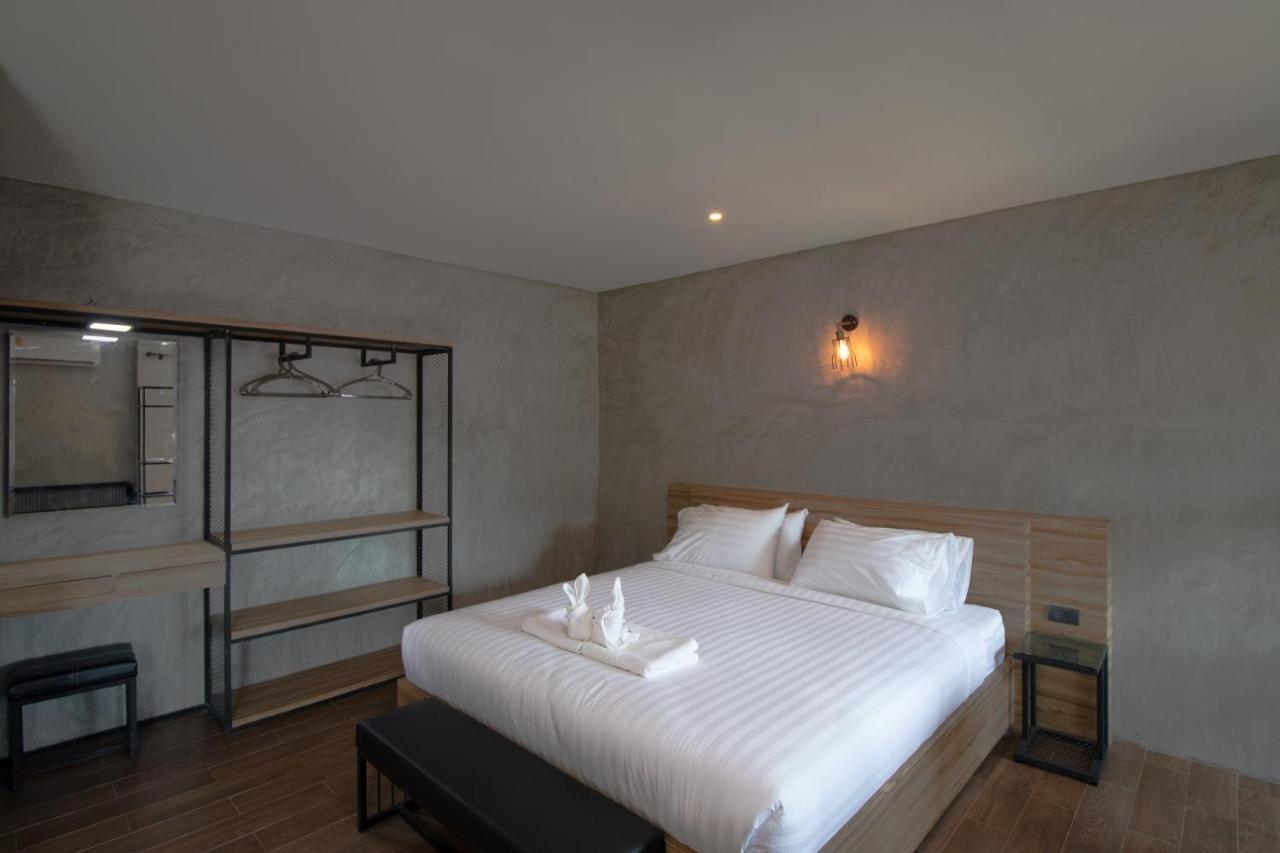 Rabbit Hotel Phimai Exterior photo