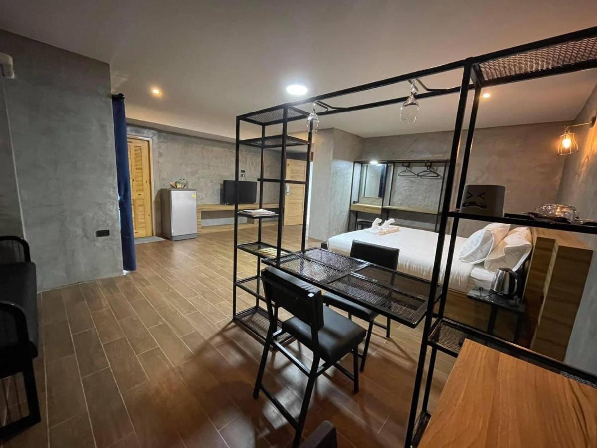 Rabbit Hotel Phimai Exterior photo